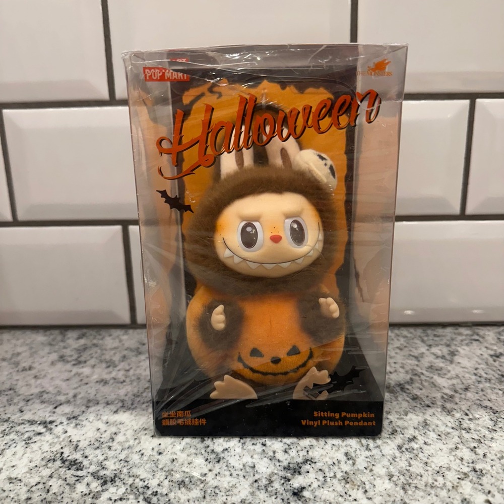 Pop Mart The Monsters Halloween Sitting Pumpkin Vinyl‎ Plush Pendant Authentic